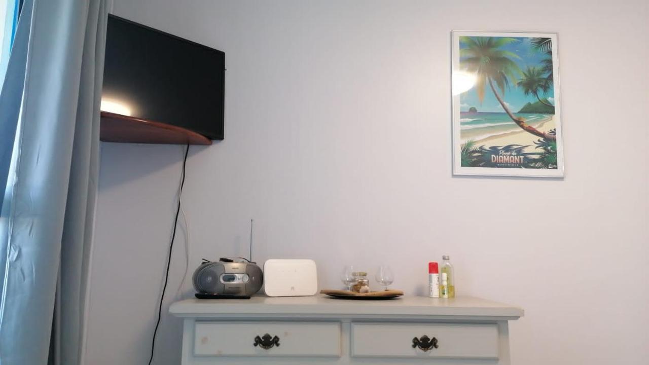 Superbe studio, à 20 mètres de la plage, accès direct Grande Plage Diamant Le Diamant Exterior foto